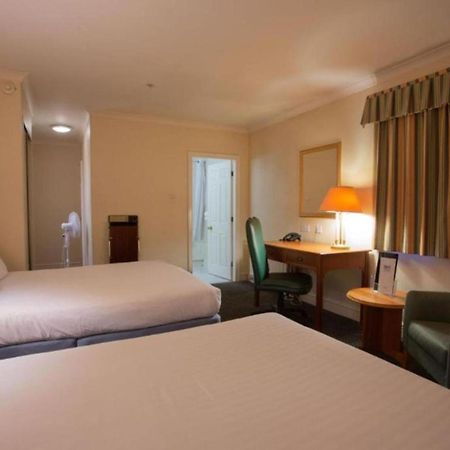 Tong Park Hotel Buitenkant foto