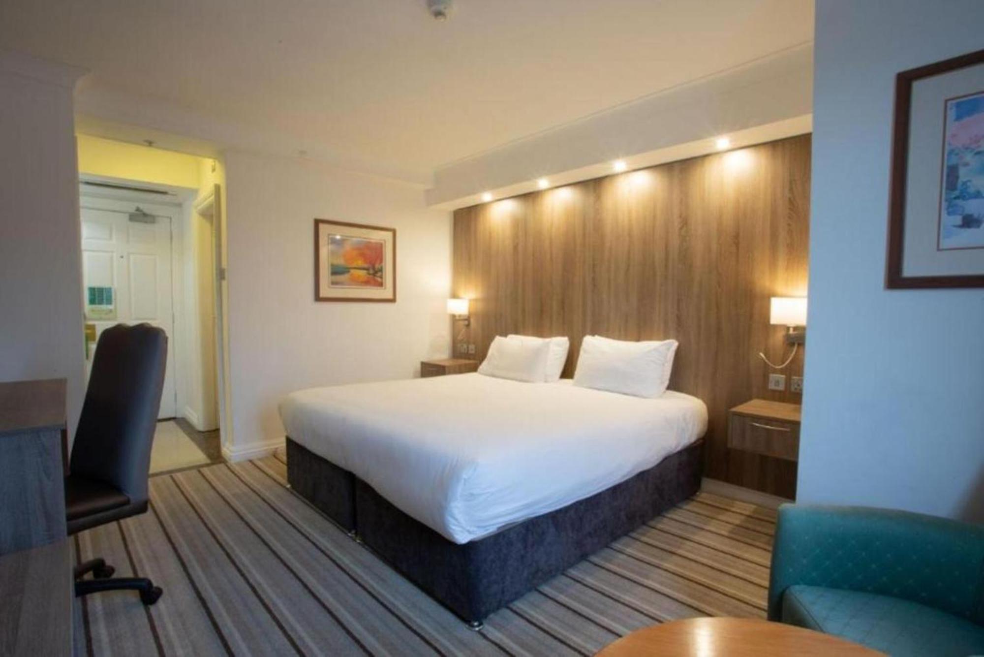 Tong Park Hotel Buitenkant foto