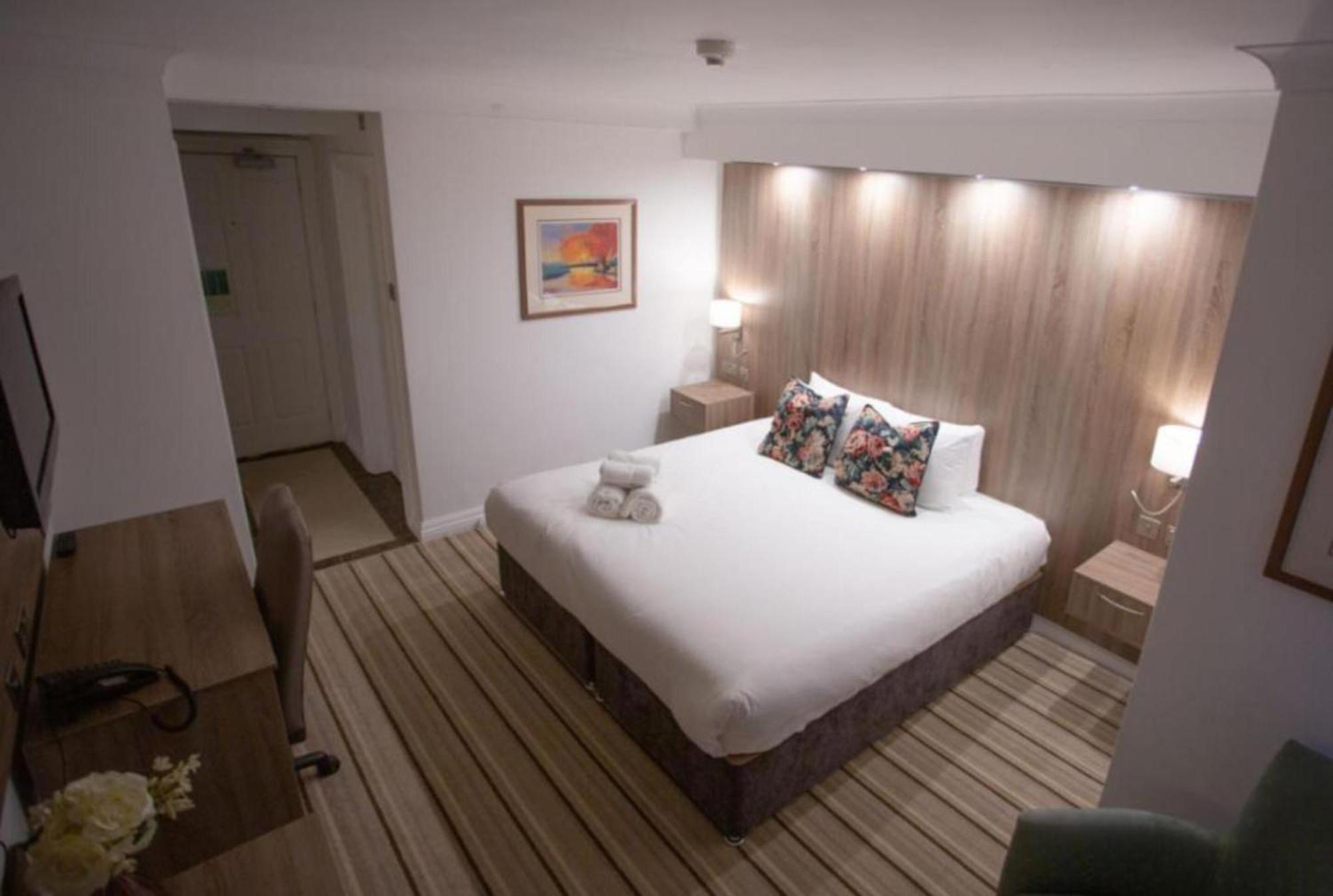 Tong Park Hotel Buitenkant foto