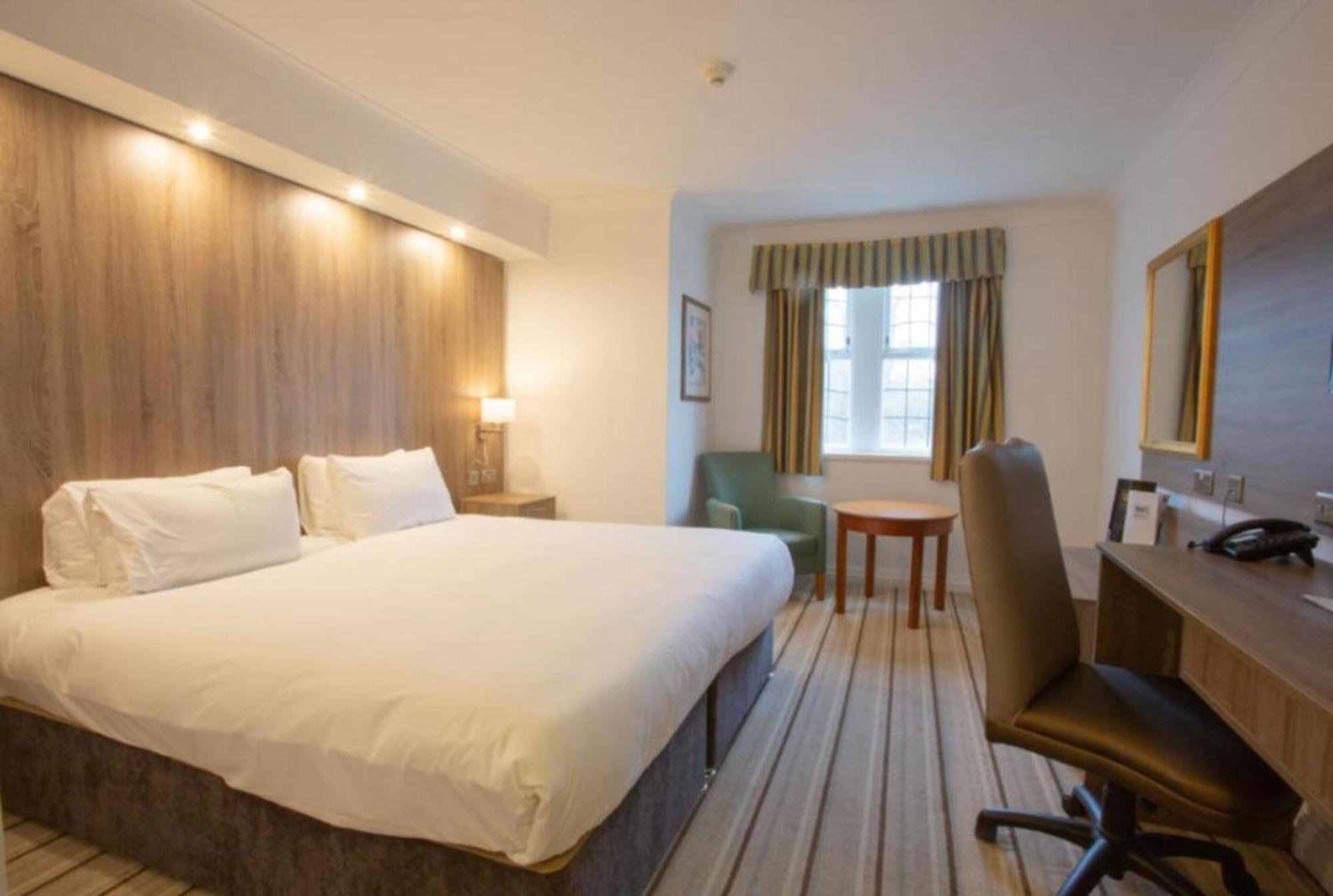 Tong Park Hotel Buitenkant foto