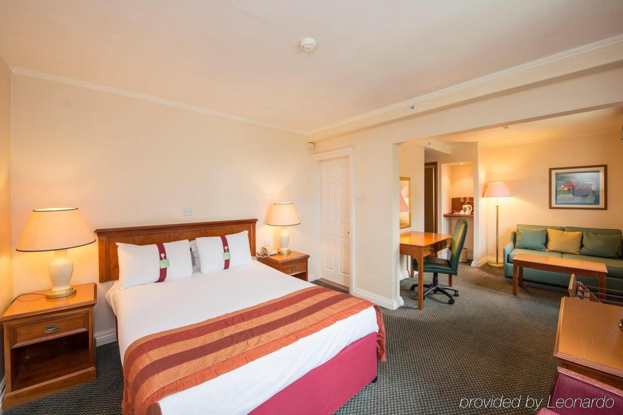 Tong Park Hotel Buitenkant foto
