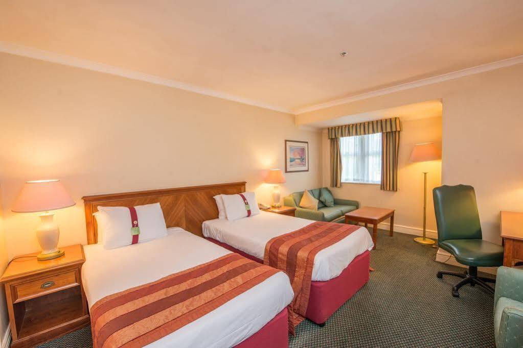 Tong Park Hotel Buitenkant foto